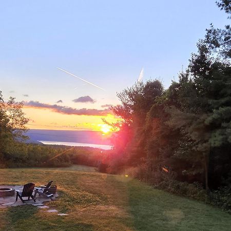 Lake-View Home With Pool In Hammondsport! المظهر الخارجي الصورة