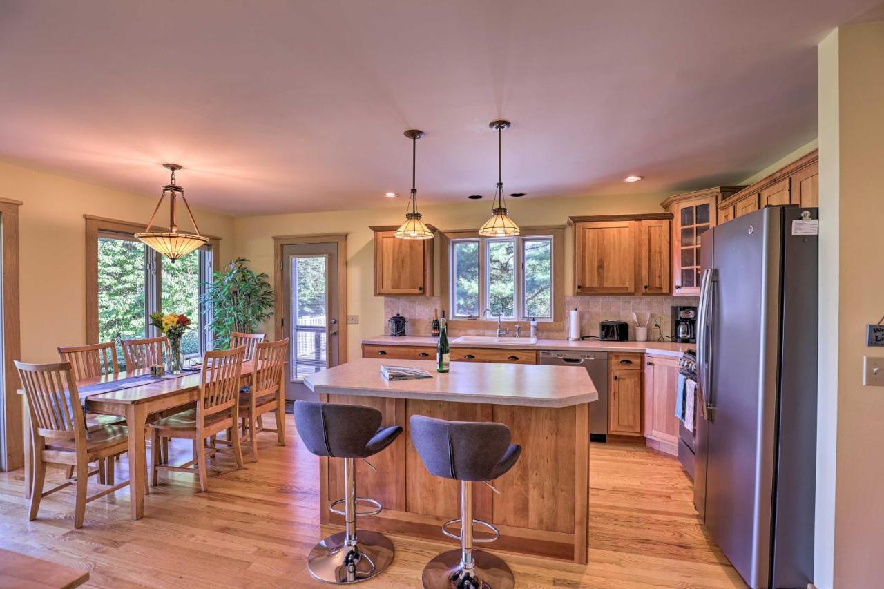 Lake-View Home With Pool In Hammondsport! المظهر الخارجي الصورة