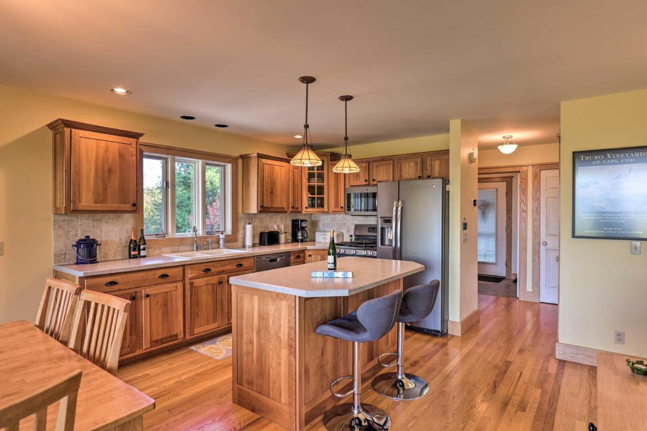 Lake-View Home With Pool In Hammondsport! المظهر الخارجي الصورة