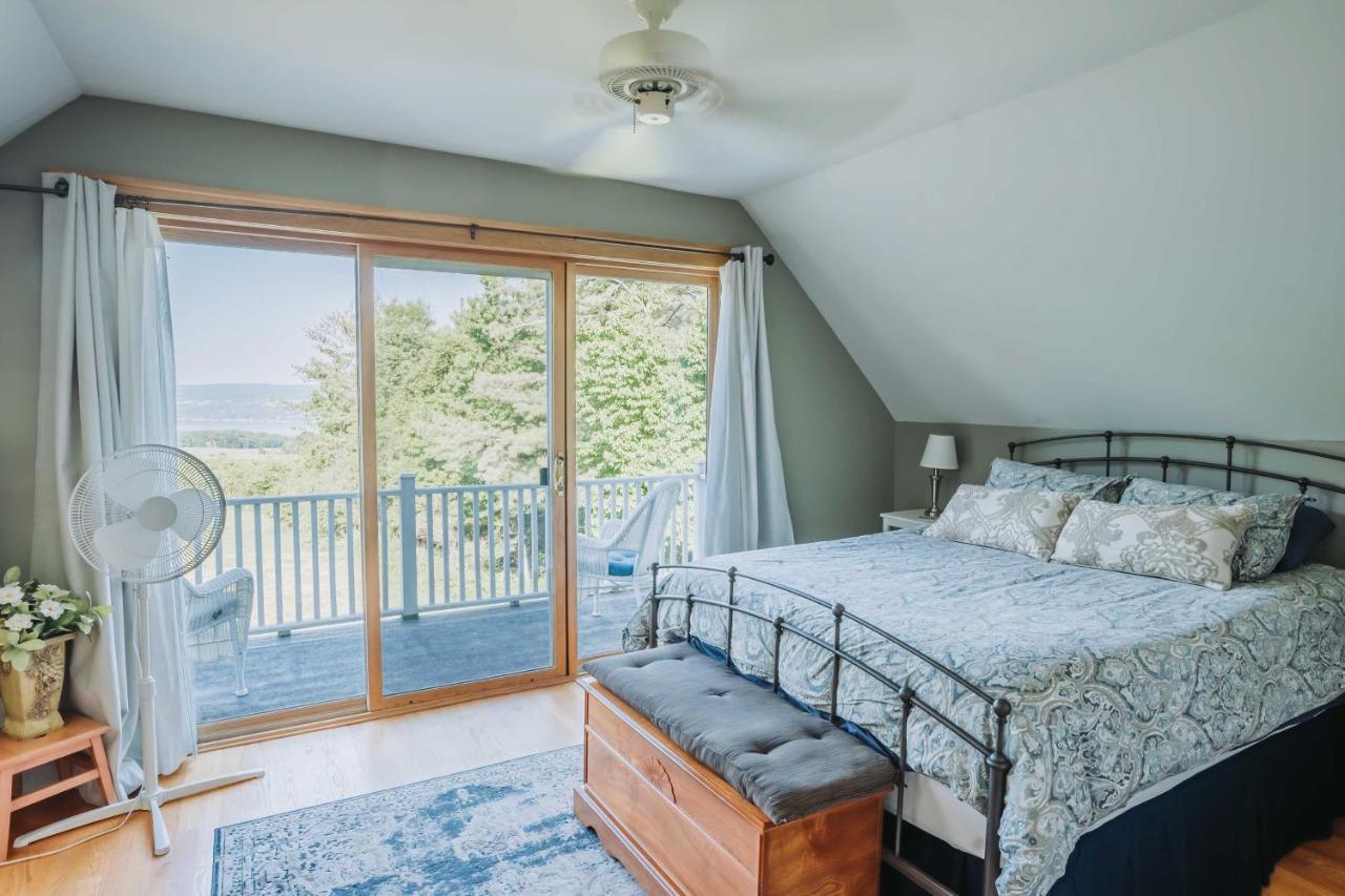 Lake-View Home With Pool In Hammondsport! المظهر الخارجي الصورة