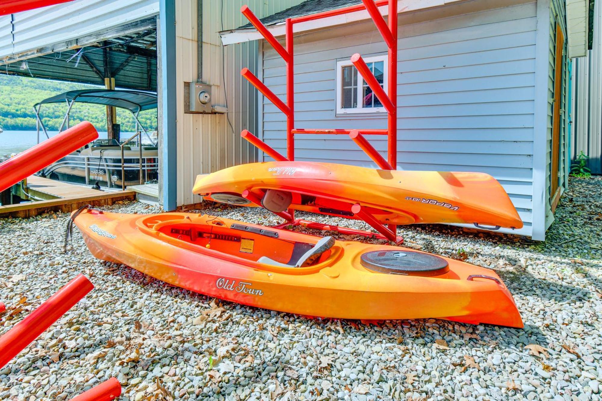 Lake-View Home With Pool In Hammondsport! المظهر الخارجي الصورة